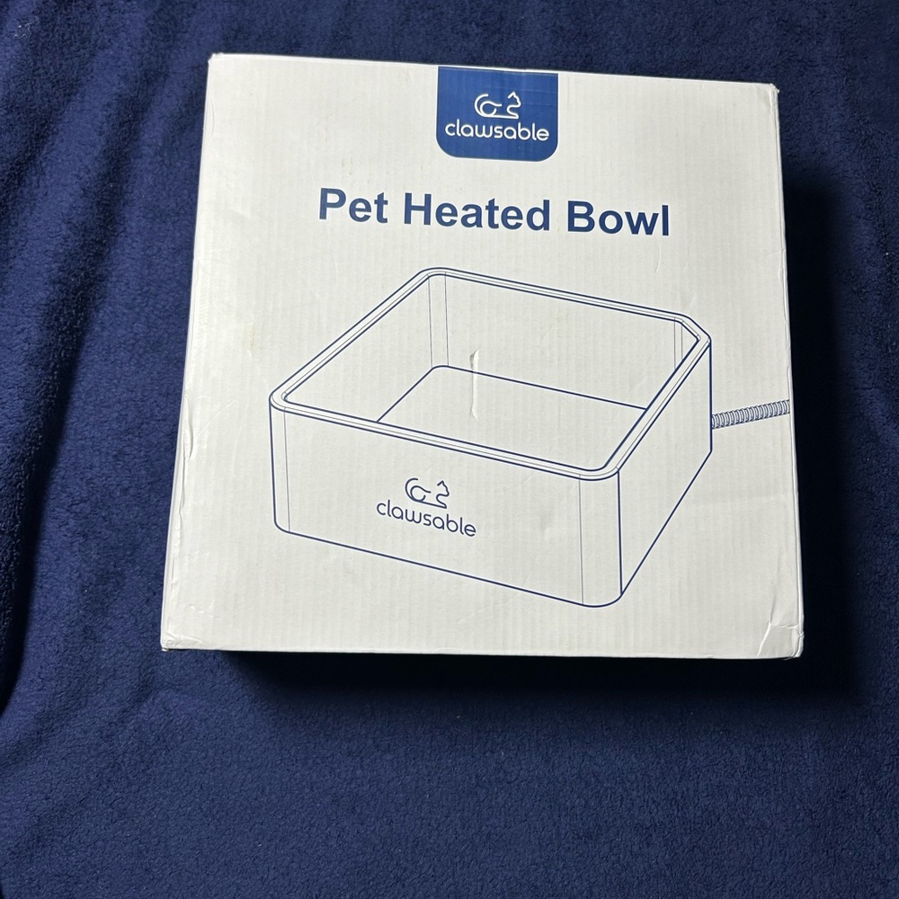 Clawsable Heated Pet Bowl